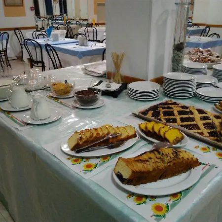 Caravan Szálloda Pesaro