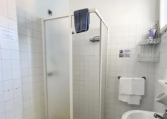 Caravan Szálloda 2*